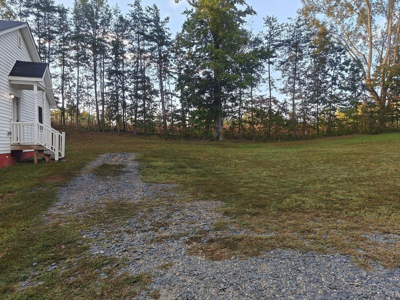 943 Anderson Hwy - Photo 2 of 14