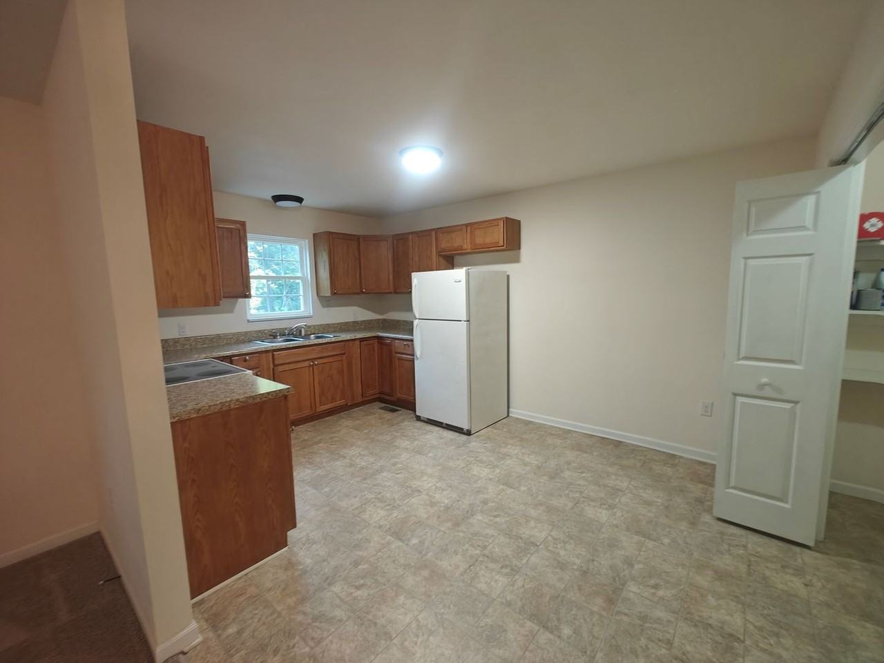 943 Anderson Hwy - Photo 7 of 14