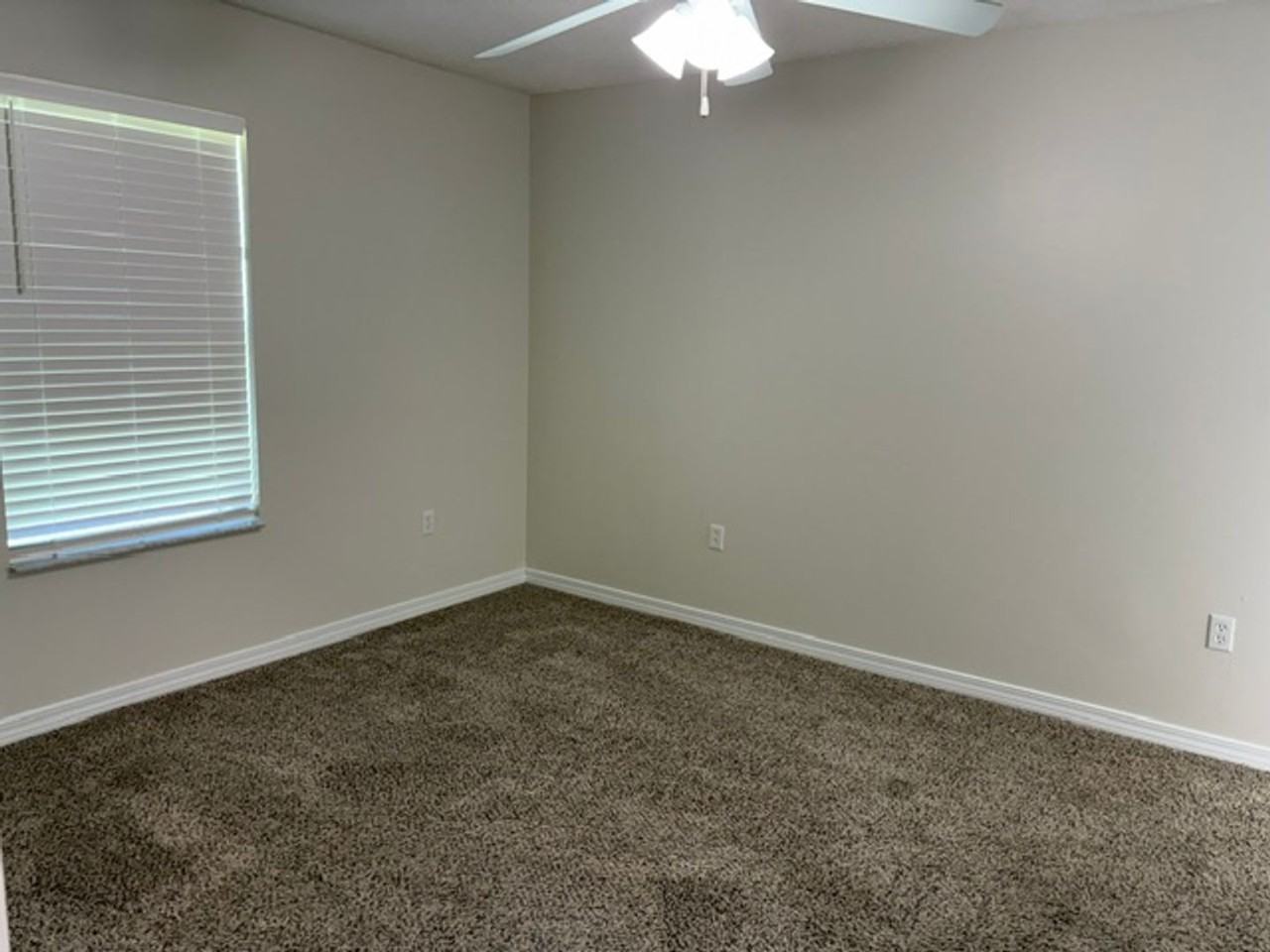 178 Cabana Way - Photo 2 of 16