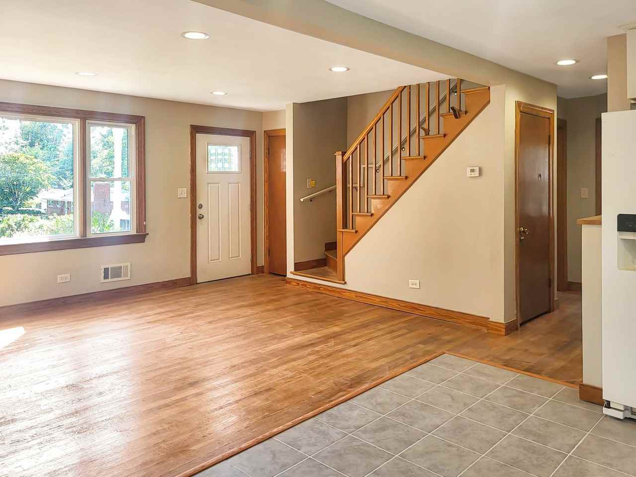 122 N Baker St - Photo 5 of 22