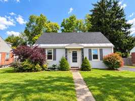 featured image of 315 Oakwood St