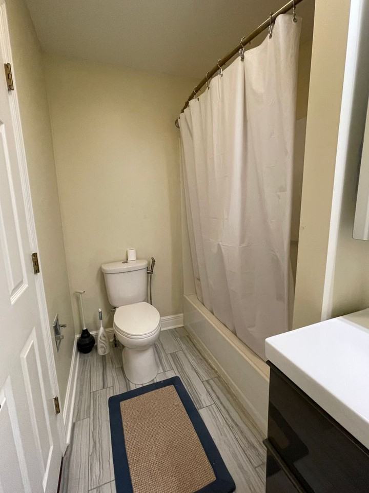 1541 Hudson Ave - Photo 6 of 39