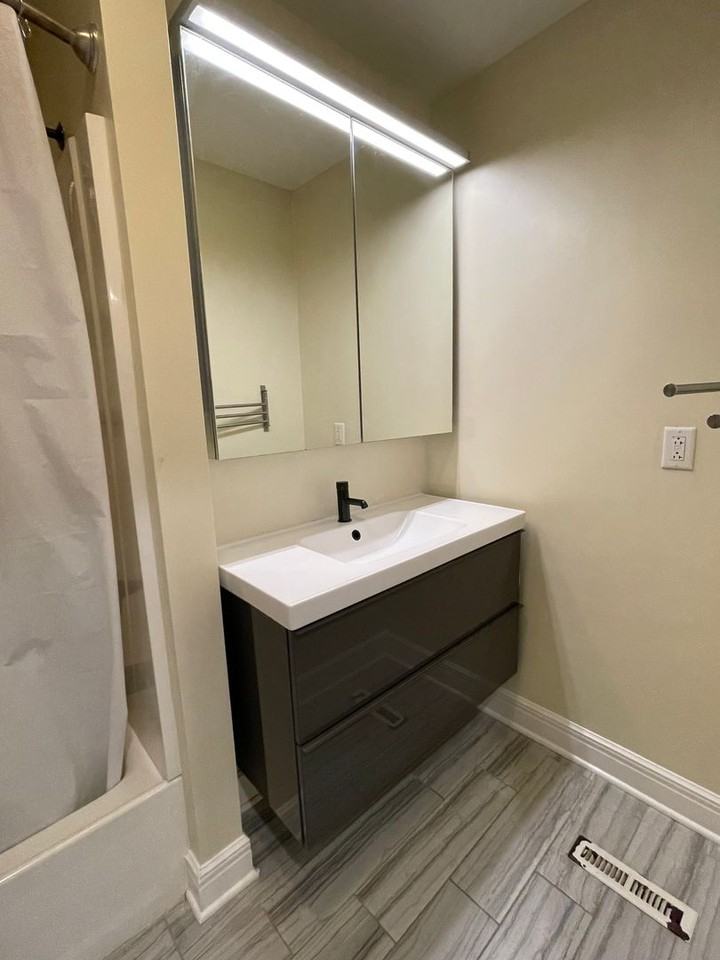 1541 Hudson Ave - Photo 7 of 39
