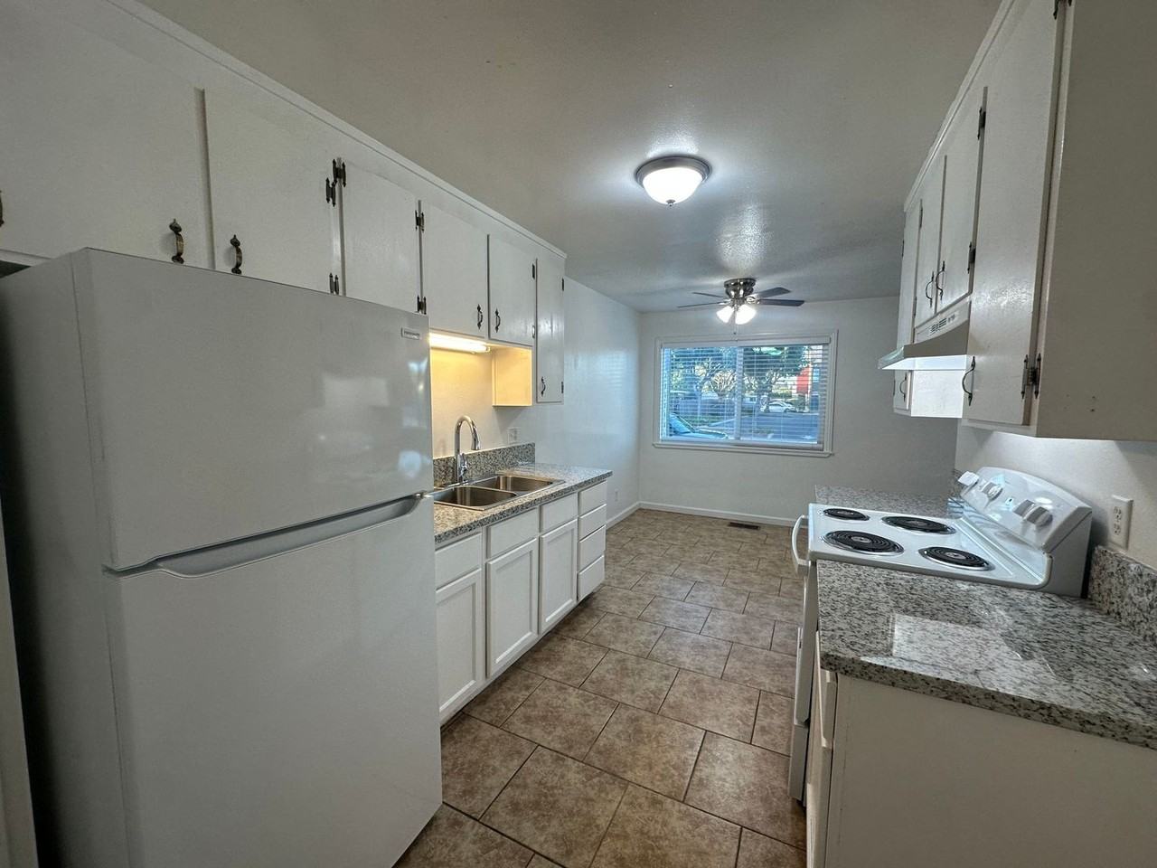 1224 Athens Ave #1 - Photo 5 of 15