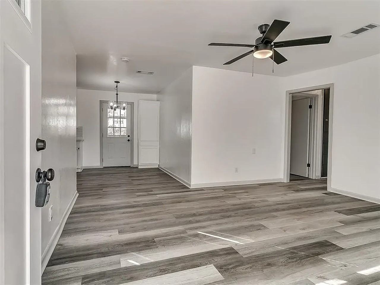 3345 Ne 13th St - Photo 5 of 37