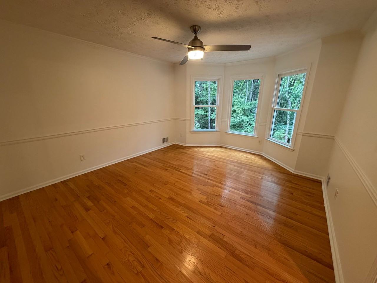 190 Timber Oak Cv - Photo 5 of 33