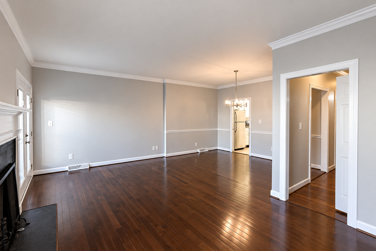 311 E 2nd Ave - Photo 6 of 33