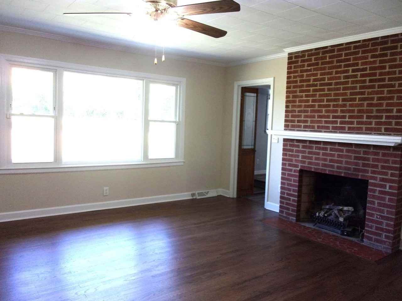 3121 Pinckney Rd - Photo 5 of 29