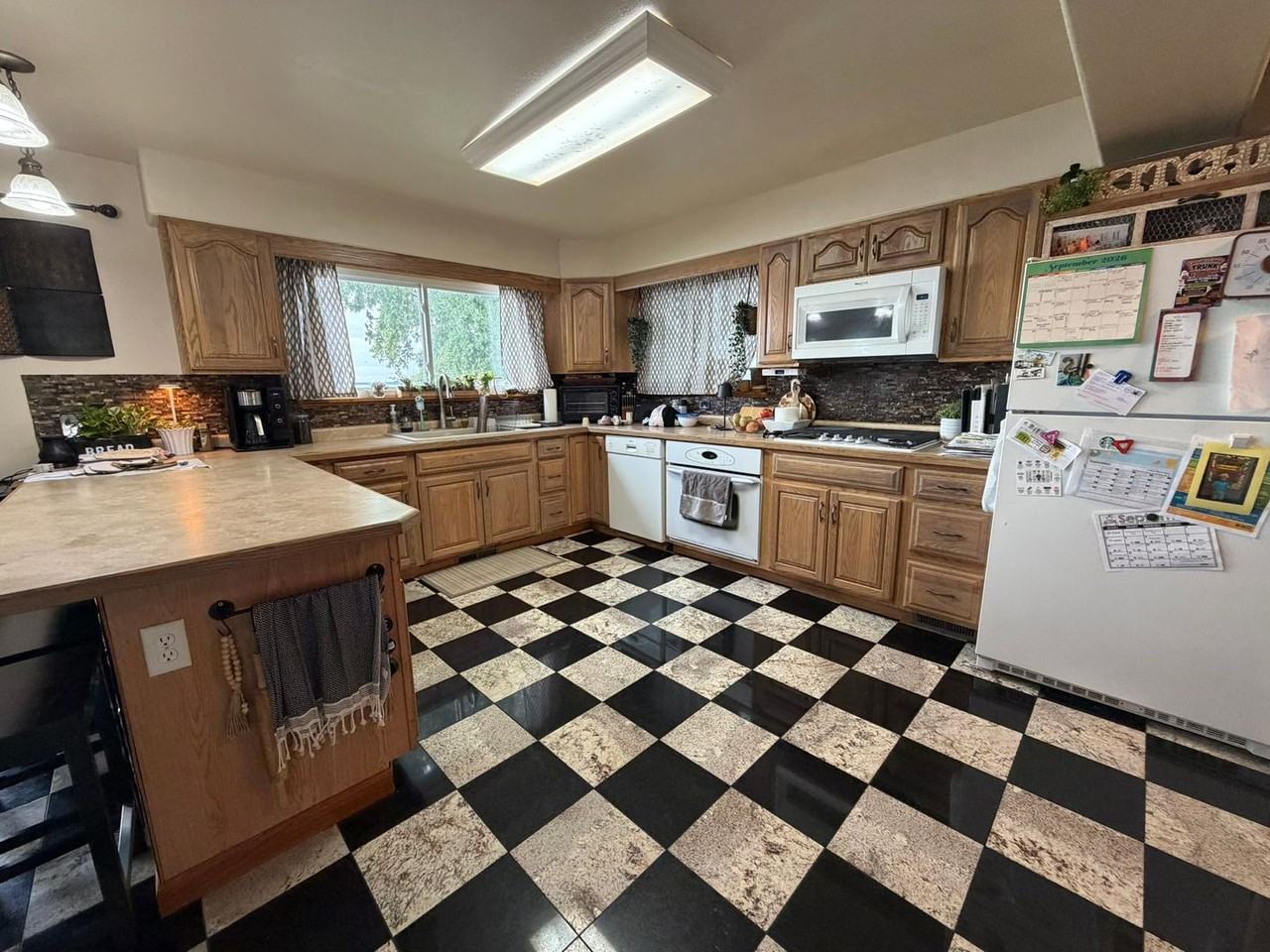 W7867 Willow Rd - Photo 3 of 11