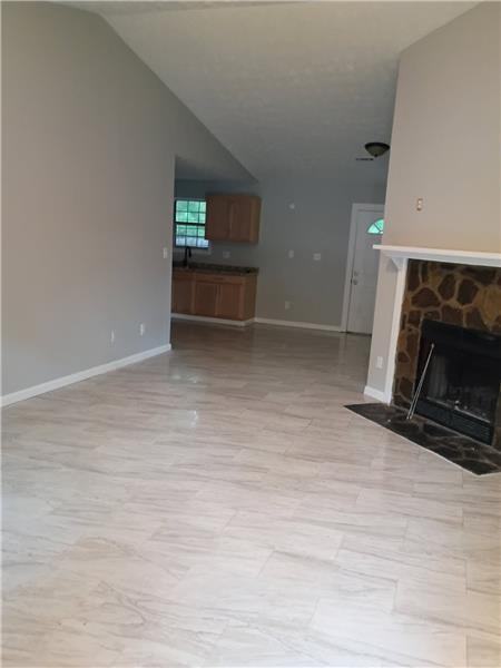135 Fruitwood Trce #A - Photo 3 of 12