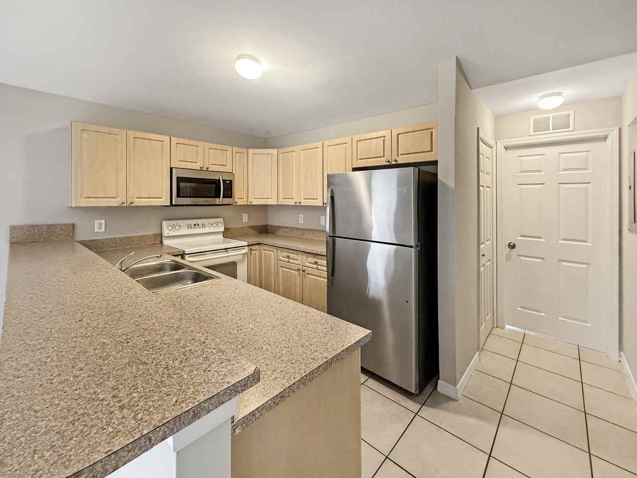 4771 Jordan Avenue South - Photo 2 of 16