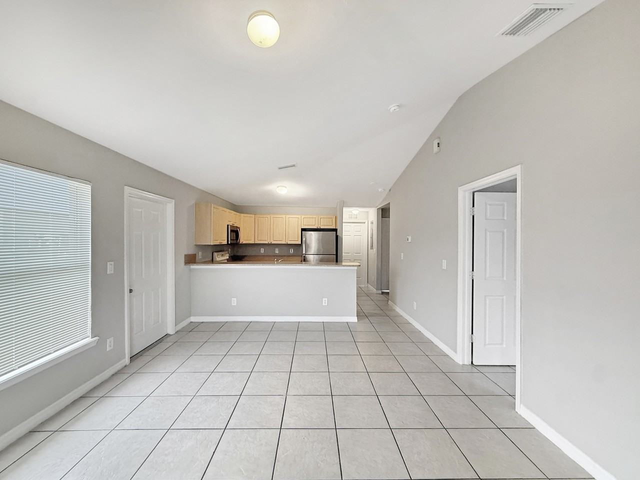 4771 Jordan Avenue South - Photo 4 of 16