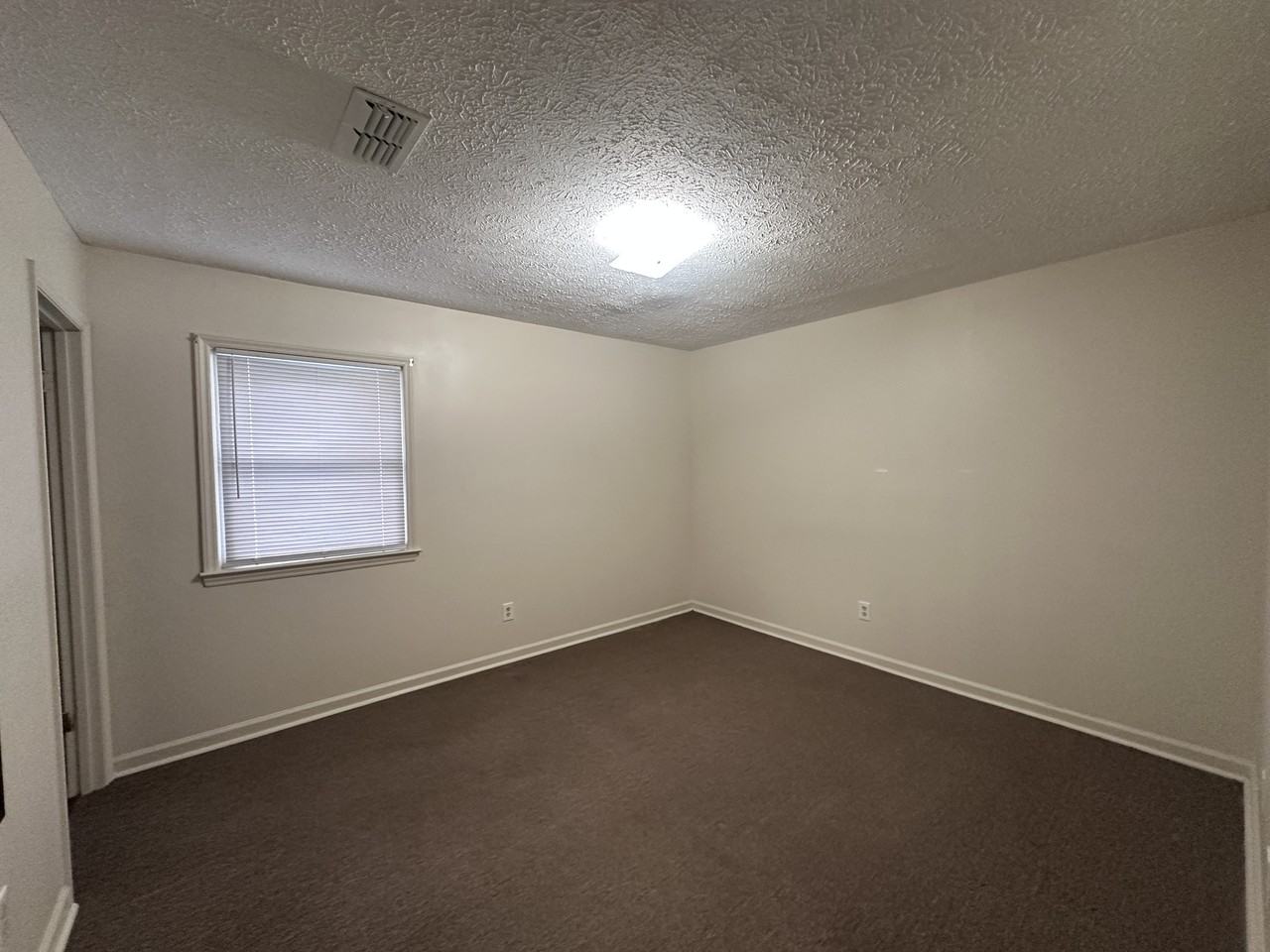 215 Floral Avenue (TRH) - Photo 6 of 13