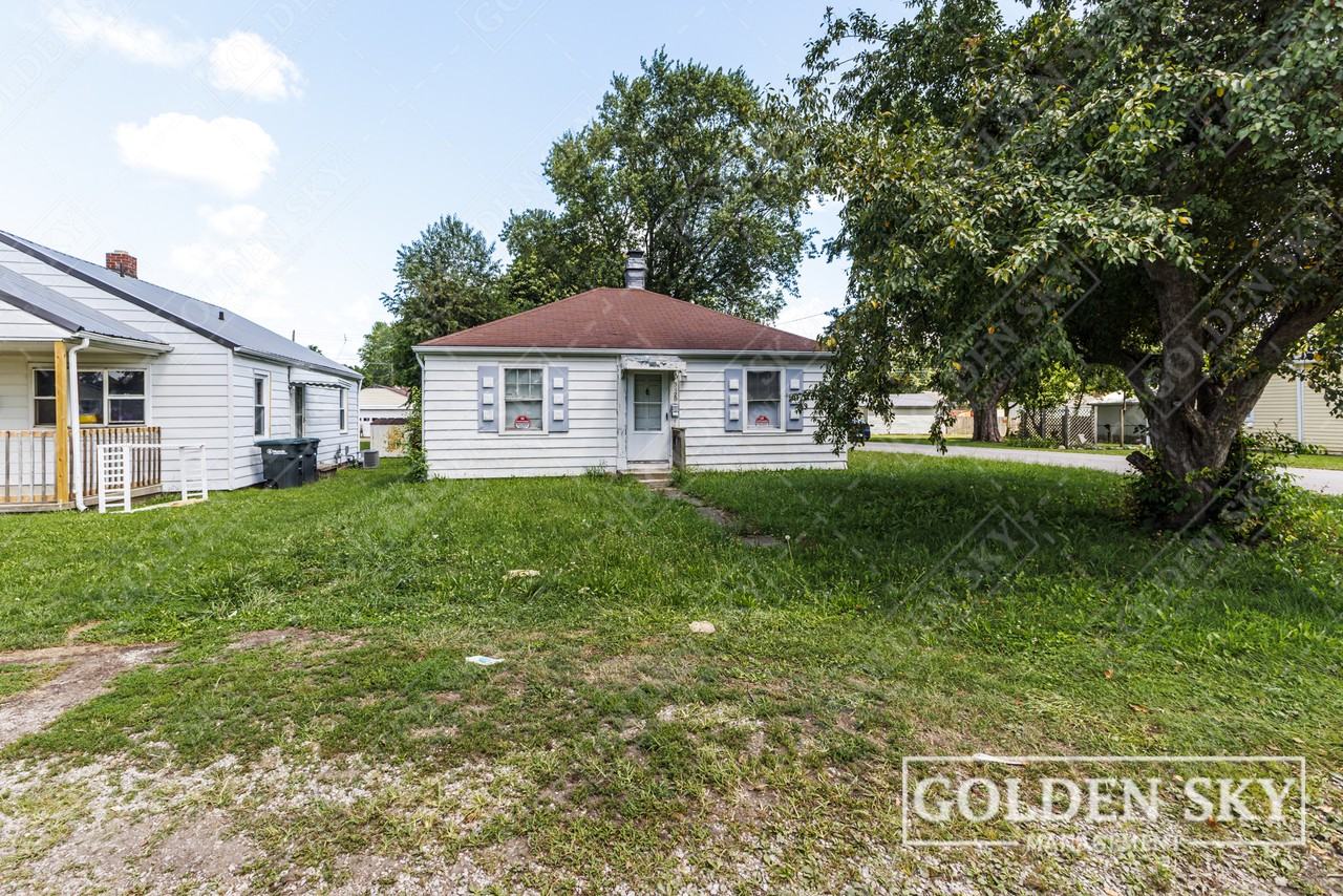 3120 S Monroe St - Photo 2 of 10