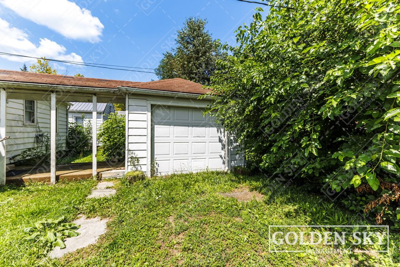 3120 S Monroe St - Photo 6 of 10