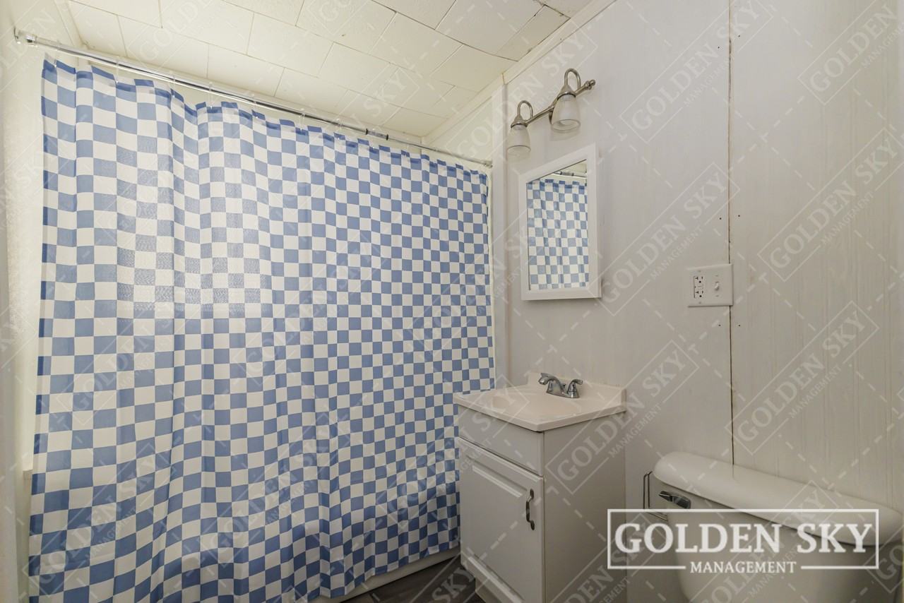 3120 S Monroe St - Photo 7 of 10