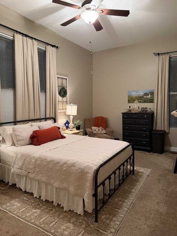 2278 Traylor Ave - Photo 5 of 15