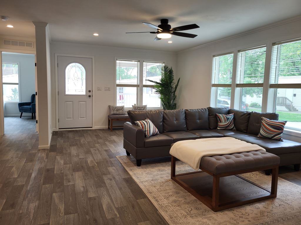 1158 Lake Terrace Rd - Photo 3 of 37