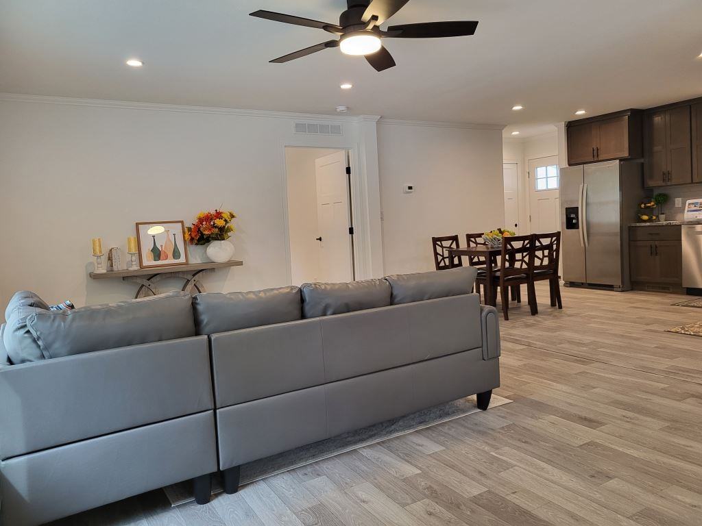 1158 Lake Terrace Rd - Photo 7 of 37