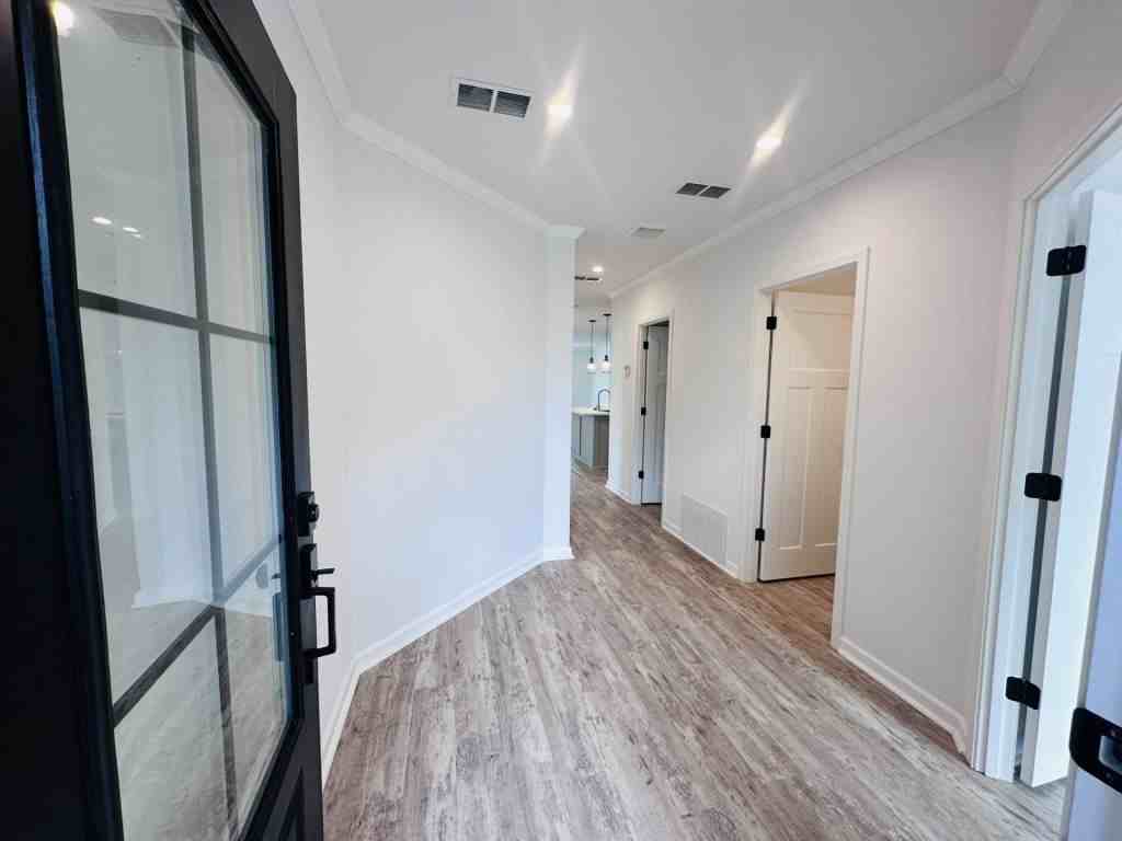 6703 Nw 30th St - Photo 4 of 24