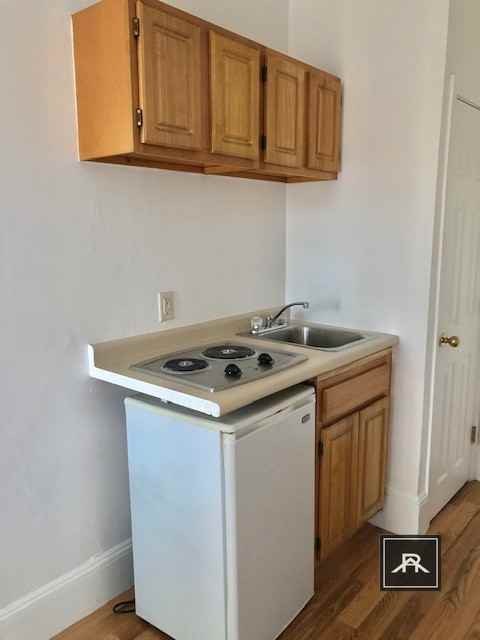 1063 Beacon St #9 - Photo 2 of 5