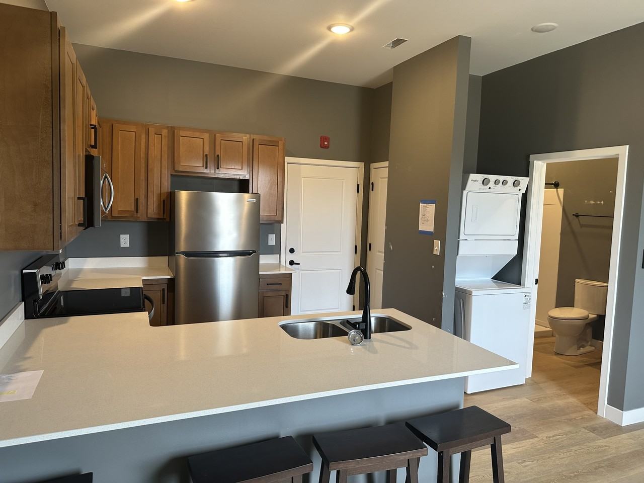 317 South Anderson Street - Photo 4 of 20