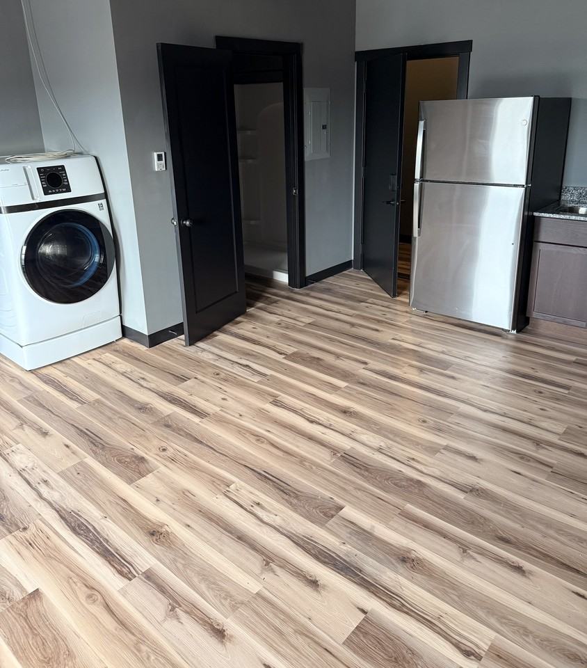 126 East Jefferson Street - Photo 2 of 18
