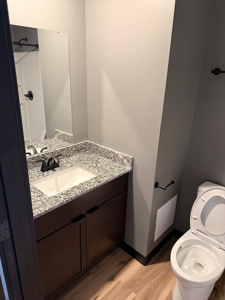 126 East Jefferson Street - Photo 3 of 18