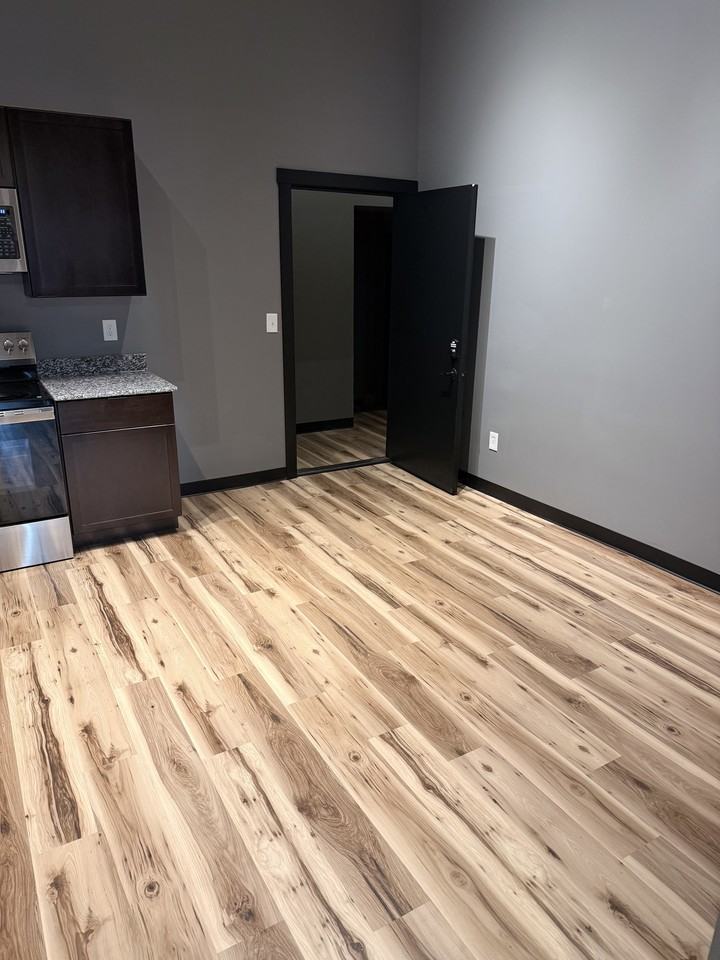 126 East Jefferson Street - Photo 7 of 18