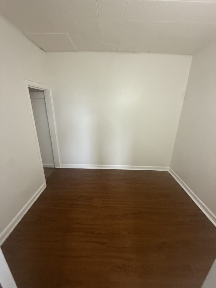 923 Payne Ave. - Photo 5 of 9