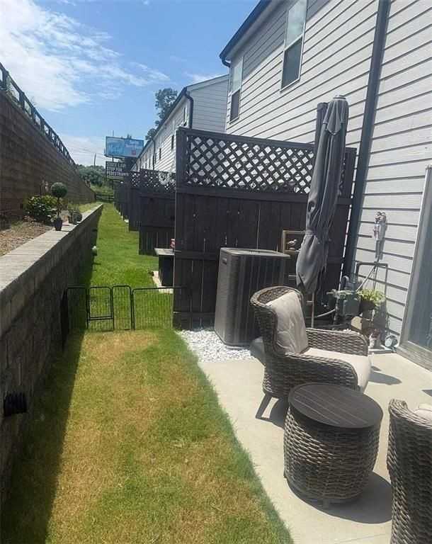 5542 Plain Field Ln - Photo 3 of 28