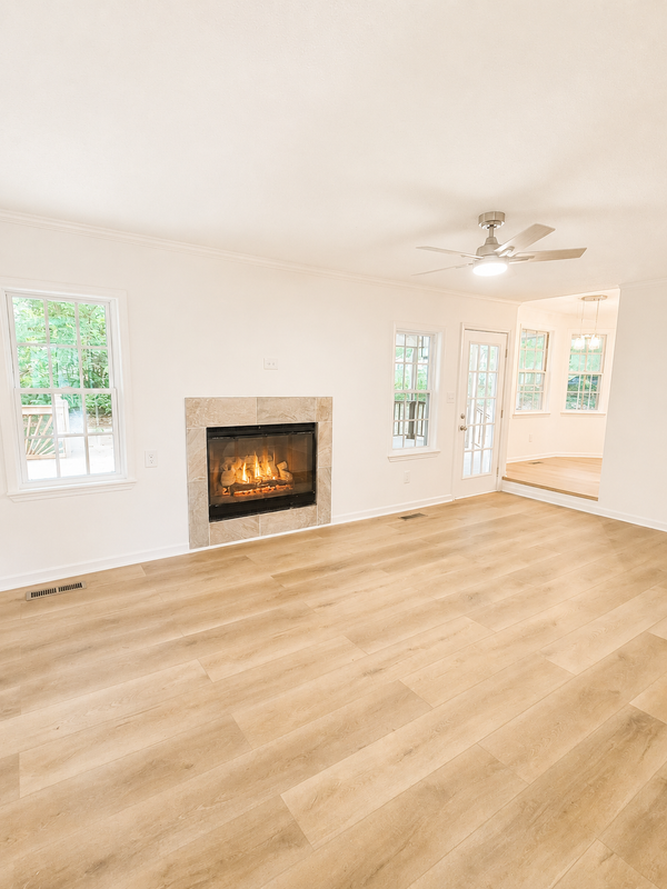 209 Oak Dr W - Photo 4 of 14