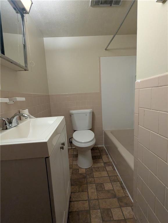 33 Gadoury Ave ##4 - Photo 6 of 8