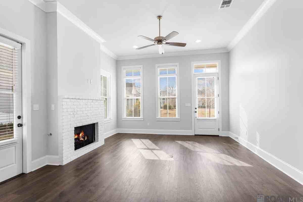 2040 Perennial Ln - Photo 2 of 13
