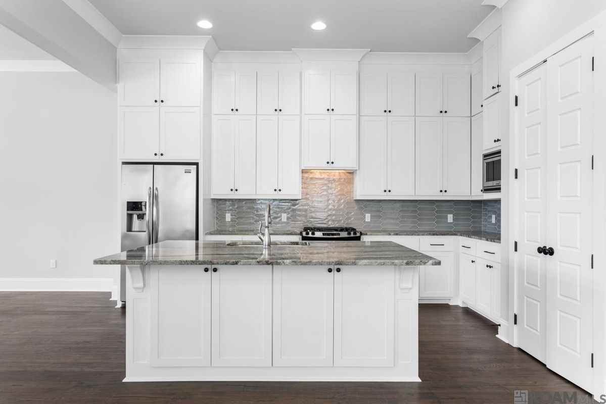 2040 Perennial Ln - Photo 6 of 13