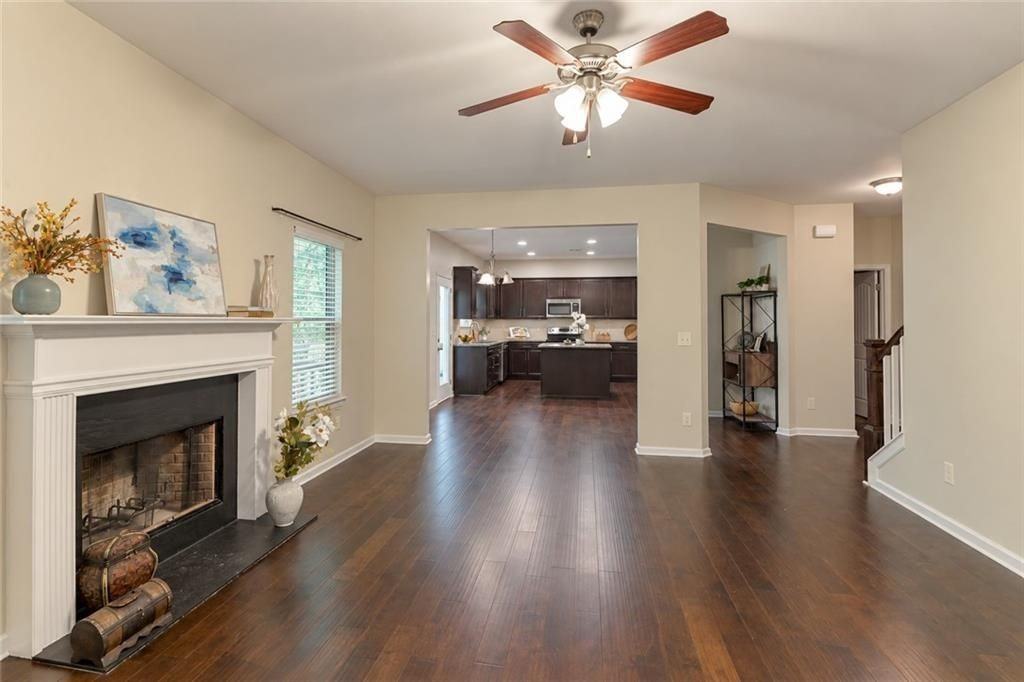 902 Whitfield Oak Rd - Photo 2 of 23
