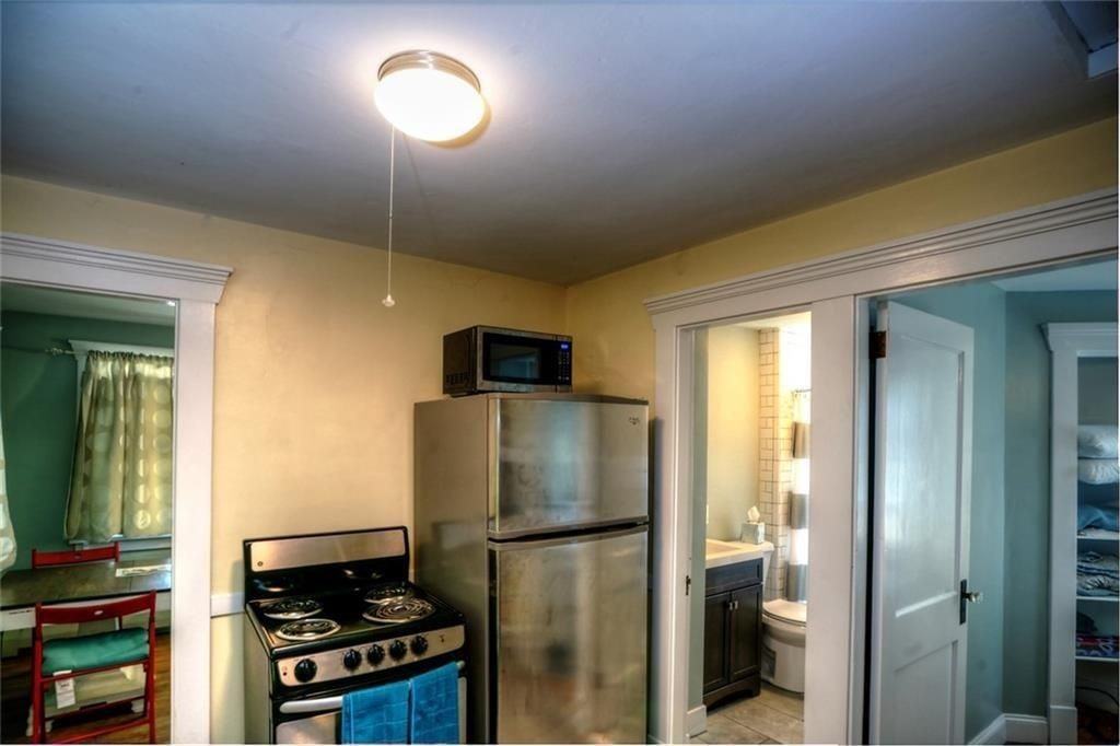 4 Swinburne St - Photo 4 of 9