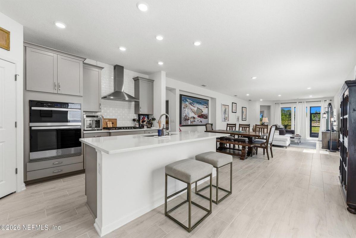 81 Ripple Rd - Photo 5 of 37