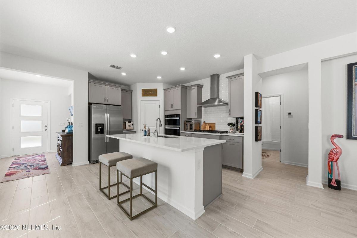 81 Ripple Rd - Photo 6 of 37