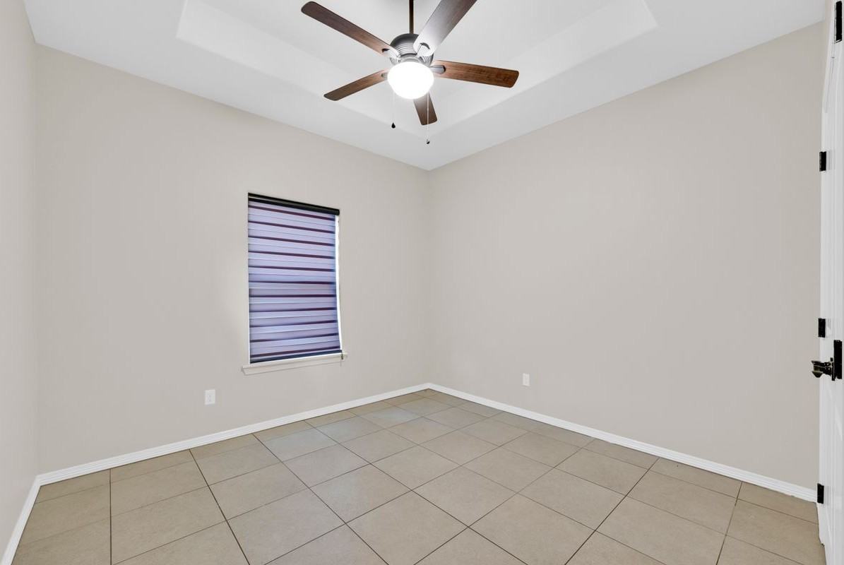 1602 Calle Espana - Photo 7 of 13