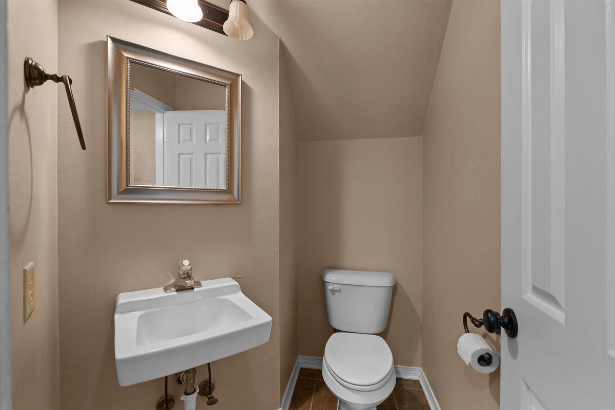 251 Settlers Park Dr - Photo 6 of 11