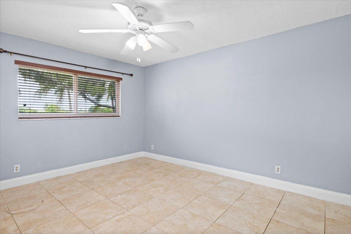 2531 Nw 39th Ter - Photo 5 of 19
