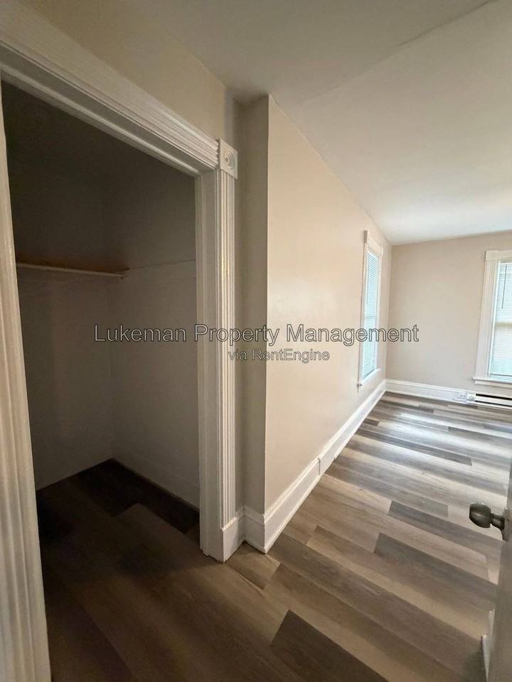 525 Minor Ave #2 - Photo 7 of 8