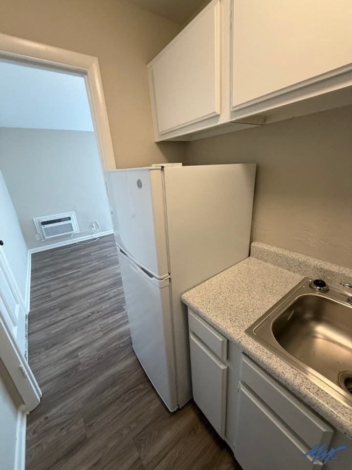 1418 E Main St #C25 - Photo 5 of 9