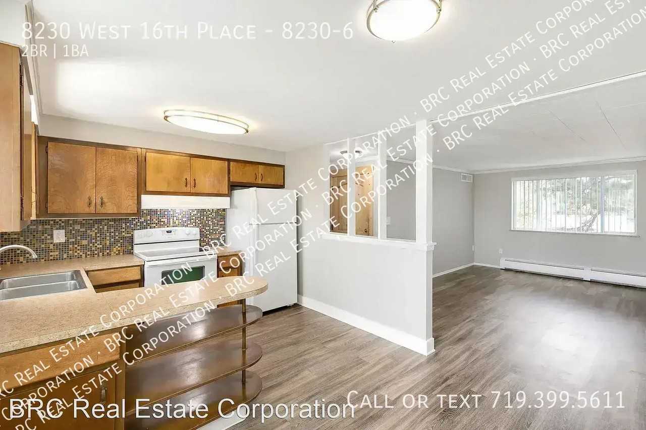COTTONWOOD APARTMENTS - Photo 4 of 15