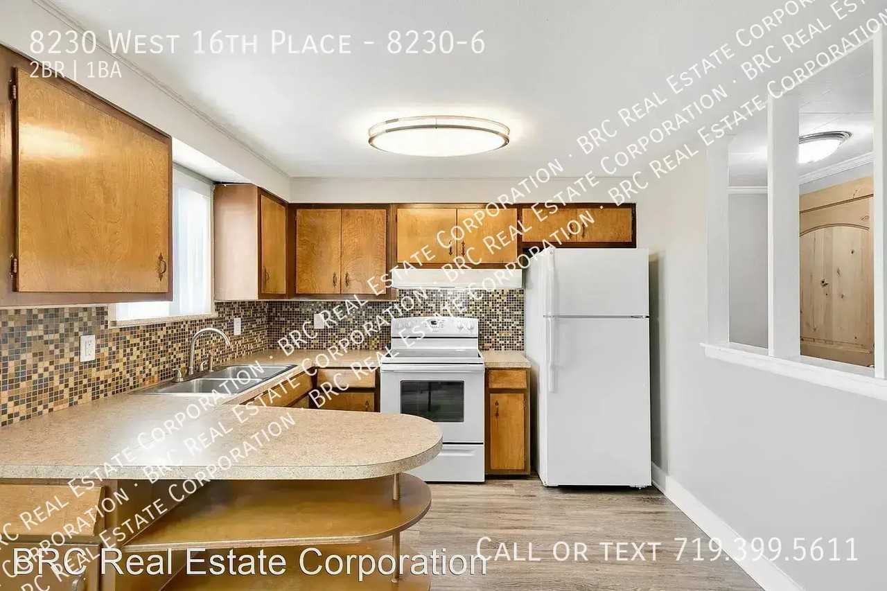 COTTONWOOD APARTMENTS - Photo 6 of 15