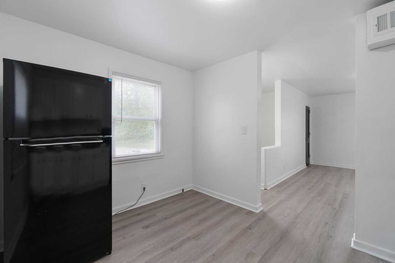 33 33 Midland Heights Circle - Photo 5 of 16