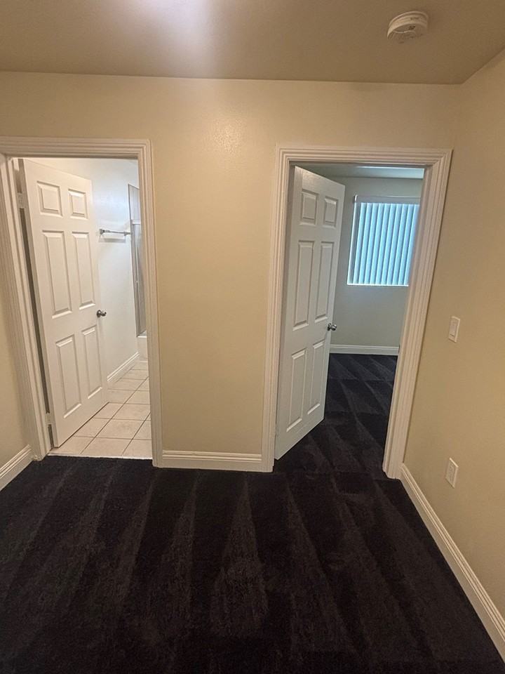 558 1/2 West 47th Street - Photo 7 of 18