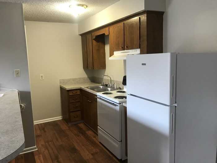 115 N Fillmore St - Photo 5 of 8