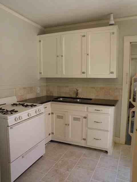 1004 Kavanaugh Blvd #2 - Photo 5 of 7